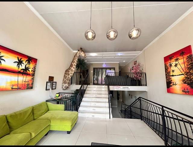 2 BEDROOM APARTMENT FOR SALE IN SCHOEMANSVILLE